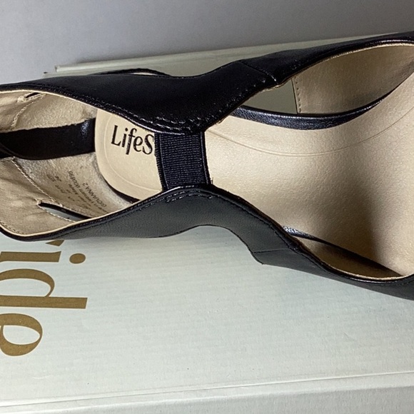 Giovanna 2 Pump - Picture 12 of 13